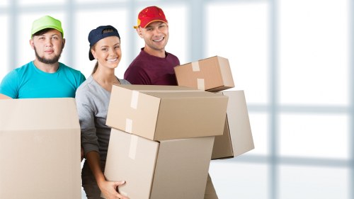 Local removals service in Chelsea helping with a planned move